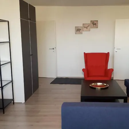 Frisch Renovierte Ferienwohnung Mit Tv Und Wlan Appartement *